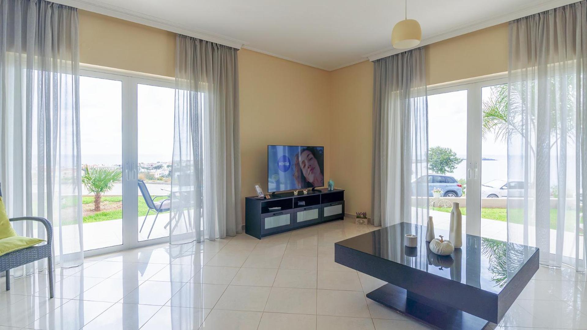 Aristea Apartments Palaiochora Ngoại thất bức ảnh